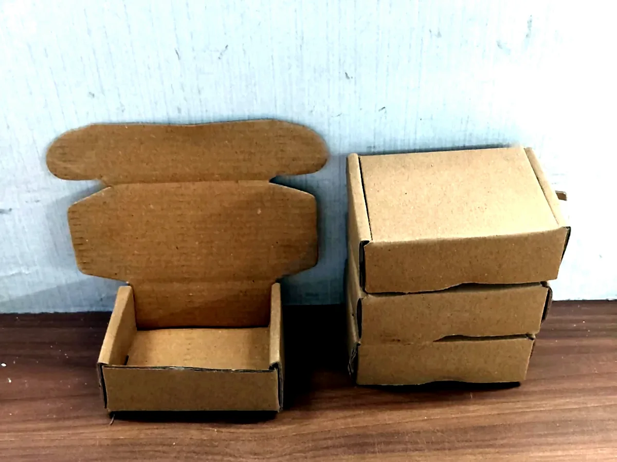 Actual small corrugated boxes